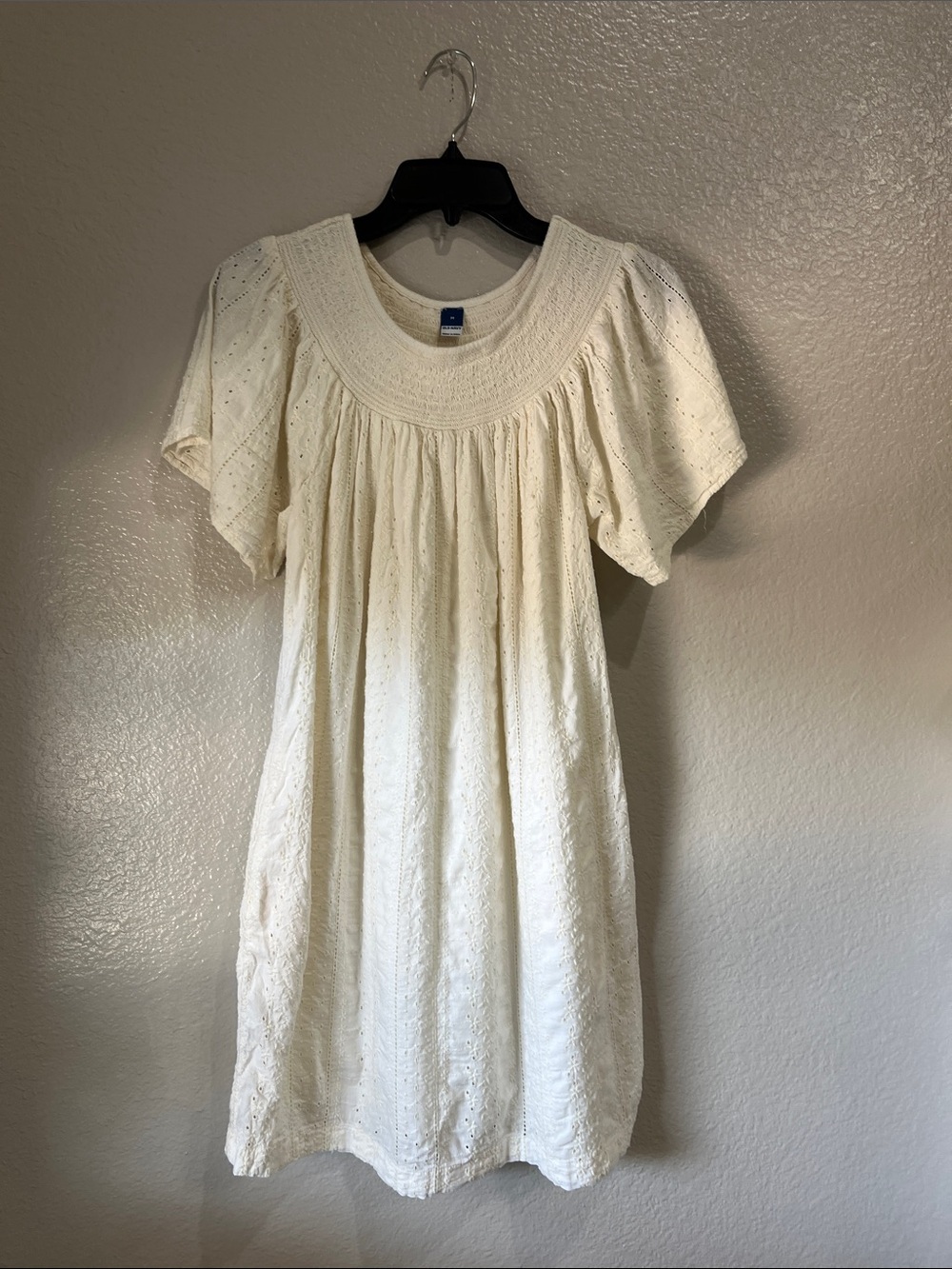 Old Navy Cream Eylet Smocked Knit Mini Dress Sz M Boho Cottage core TC0411
